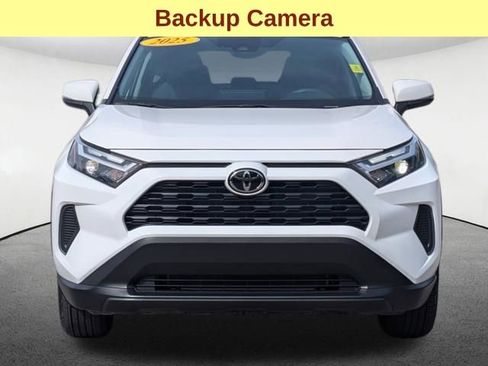 Used 2025 Toyota RAV4 XLE w/ Convenience Package AWD/4WD image 12