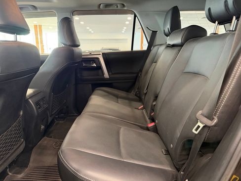 Used 2022 Toyota 4Runner Limited AWD/4WD image 11