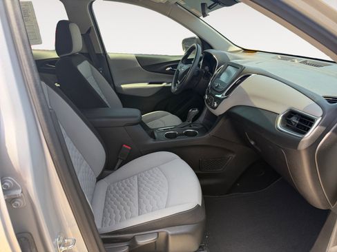 Used 2018 Chevrolet Equinox LS FWD image 15