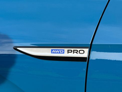 New 2025 Volkswagen ID.4 Pro AWD/4WD image 25