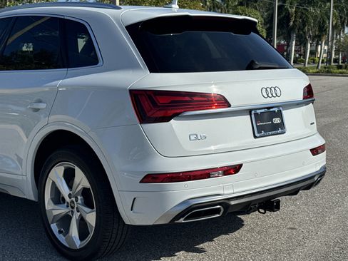 Certified 2023 Audi Q5 2.0T Premium Plus AWD/4WD image 9
