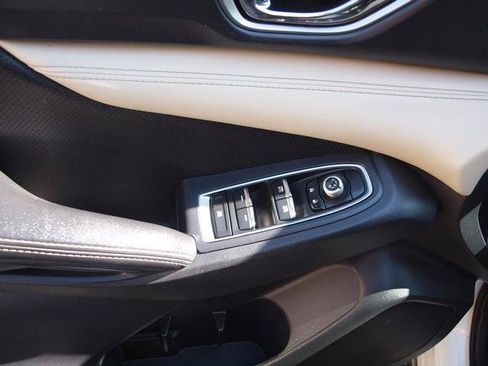 Used 2019 Subaru Ascent Limited AWD/4WD image 9