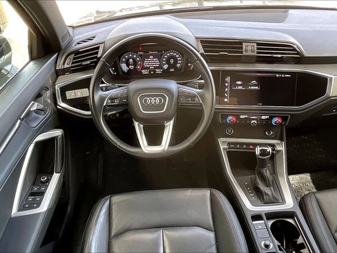 Used 2023 Audi Q3 2.0T Premium w/ Convenience Package AWD/4WD image 6