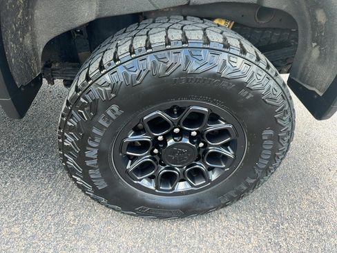 Used 2024 Chevrolet Silverado 2500 ZR2 w/ ZR2 Bison Edition AWD/4WD image 9