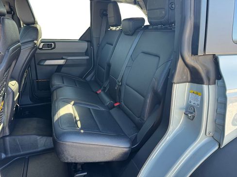 Certified 2023 Ford Bronco Badlands w/ Sasquatch Package image 16