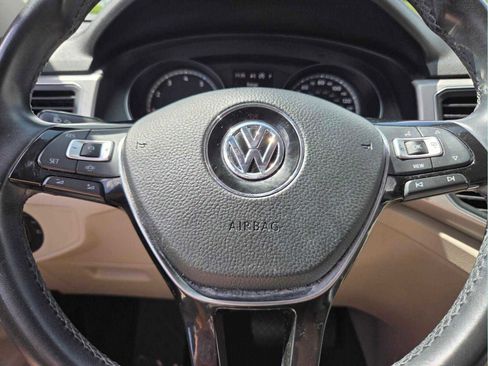 Used 2019 Volkswagen Atlas SE w/ Towing Package AWD/4WD image 34