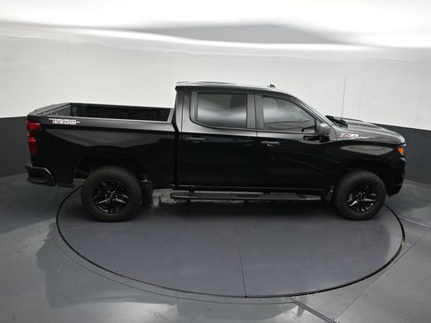 Used 2025 Chevrolet Silverado 1500 Custom Trail Boss AWD/4WD image 21