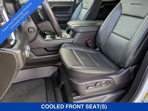 Used 2024 GMC Sierra 1500 Denali image 17