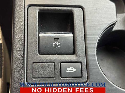 Used 2018 Subaru Legacy 2.5i Premium w/ Eyesight & BSD & Rcta & HBA image 34