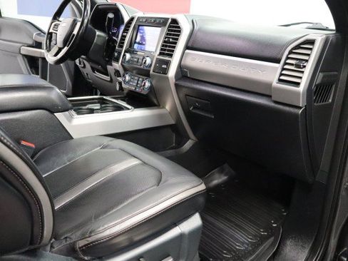 Used 2020 Ford F250 Platinum w/ FX4 Off-Road Package AWD/4WD image 52