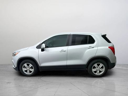 Used 2020 Chevrolet Trax LS w/ Tint and Cruise Package FWD image 11