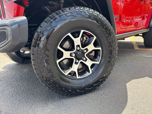 Used 2020 Jeep Wrangler Unlimited Rubicon w/ LED Lighting Group image 2