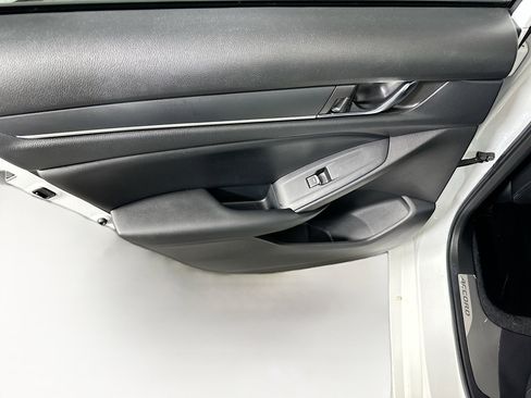 Used 2022 Honda Accord Sport image 24