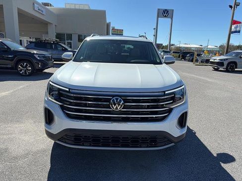 New 2026 Volkswagen Atlas SE FWD image 2