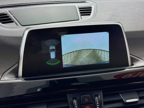 Used 2019 BMW X1 xDrive28i w/ Convenience Package image 3