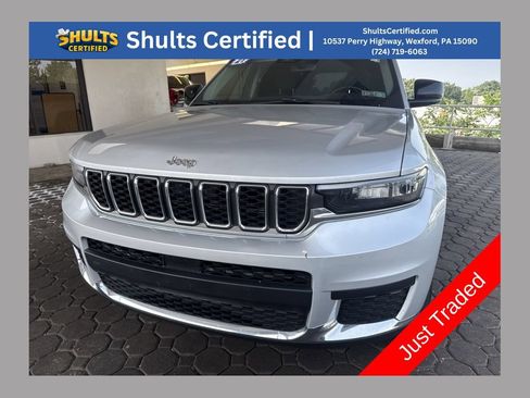 Used 2021 Jeep Grand Cherokee L Laredo w/ Luxury Tech Group I AWD/4WD image 1