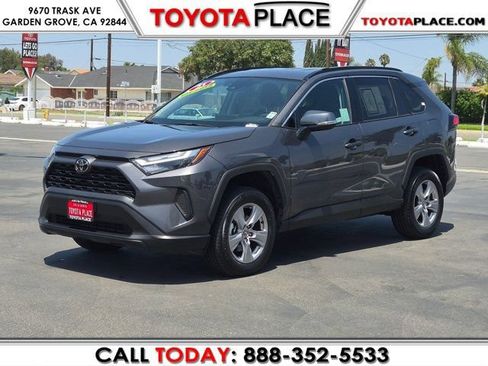 Used 2025 Toyota RAV4 XLE FWD image 1
