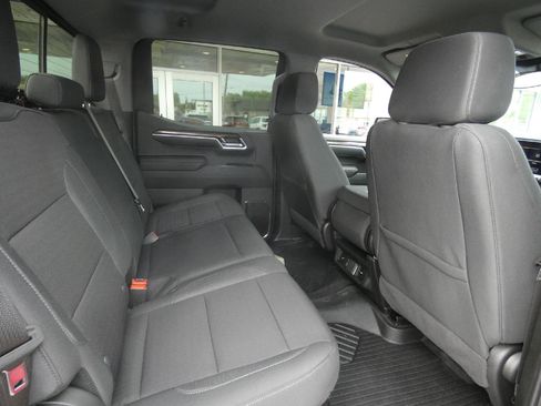 Used 2024 Chevrolet Silverado 1500 LT AWD/4WD image 16