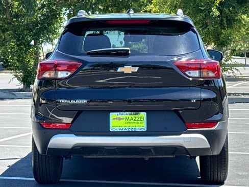Used 2026 Chevrolet TrailBlazer LT w/ Driver Confidence Package FWD image 11