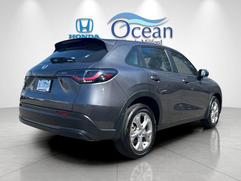 Used 2023 Honda HR-V LX image 3