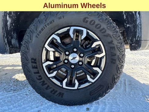 Used 2025 Chevrolet Silverado 1500 ZR2 image 9