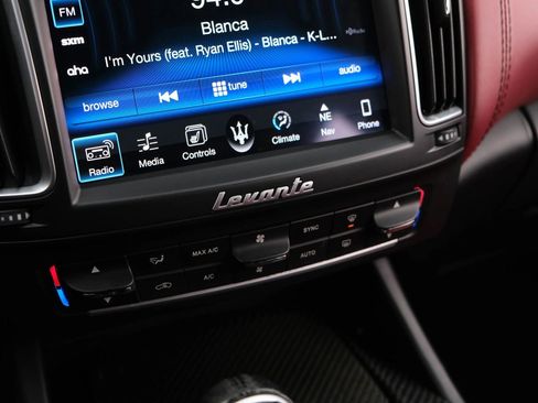 Used 2017 Maserati Levante S image 51