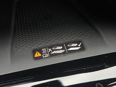 New 2026 Chevrolet Traverse LT w/ Driver Confidence Package image 9