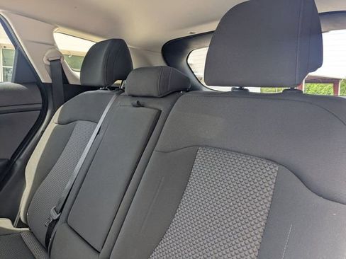 Used 2025 Kia Sportage LX FWD image 27