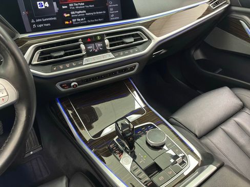 Used 2019 BMW X7 xDrive50i w/ Premium Package image 40