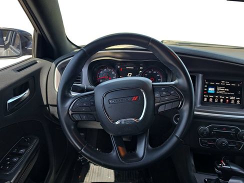 Used 2019 Dodge Charger SXT w/ Blacktop Package RWD image 15