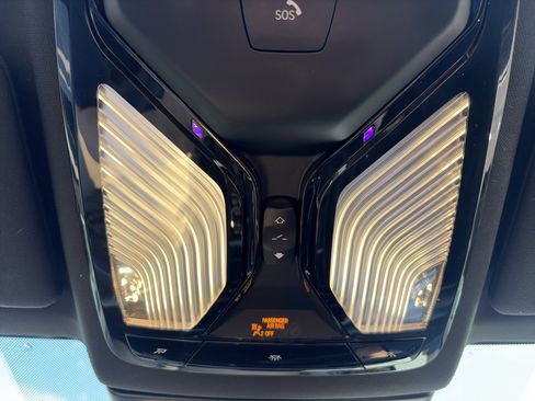 Used 2023 BMW M550i xDrive w/ Executive Package image 47