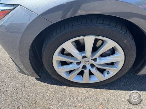 Used 2021 Lexus IS 350 F Sport w/ Navigation Package RWD image 10