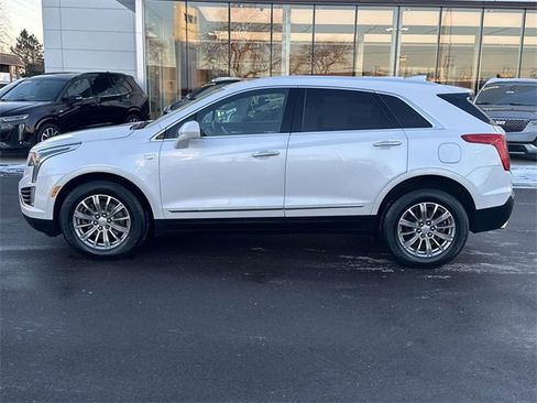 Used 2017 Cadillac XT5 Luxury w/ Driver Awareness Package image 10