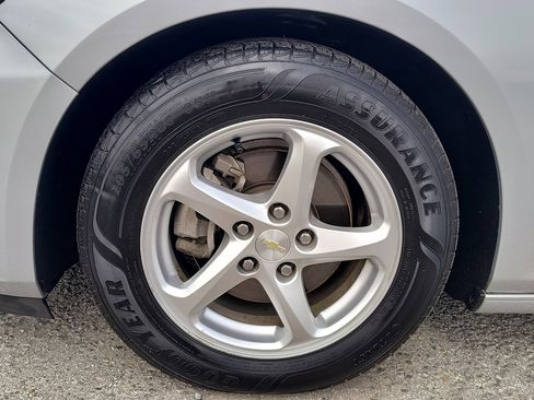 Used 2017 Chevrolet Malibu LS image 10