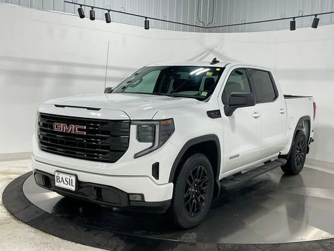 Used 2024 GMC Sierra 1500 Elevation image 8