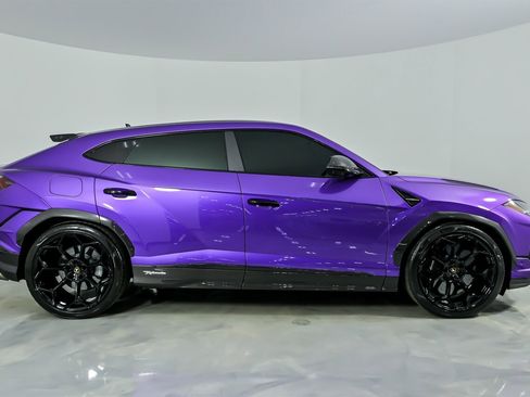 Used 2023 Lamborghini Urus Performante image 21