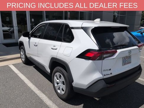 Used 2023 Toyota RAV4 LE FWD image 6
