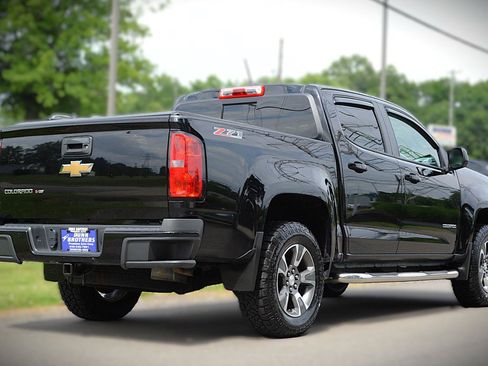 Used 2018 Chevrolet Colorado Z71 AWD/4WD image 5