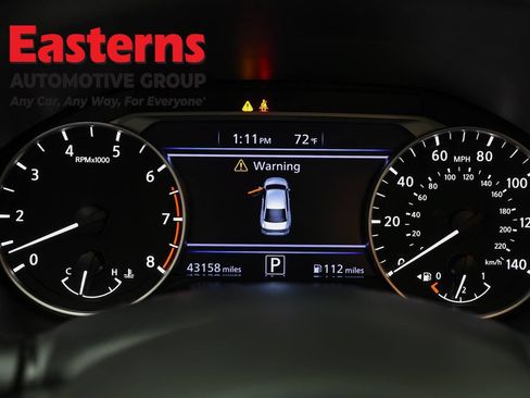 Used 2023 Nissan Altima 2.5 SR w/ SR Premium Package FWD image 18