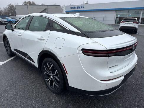 Used 2024 Toyota Crown Limited image 5