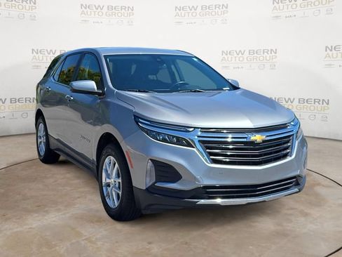 Used 2024 Chevrolet Equinox LT AWD/4WD image 7