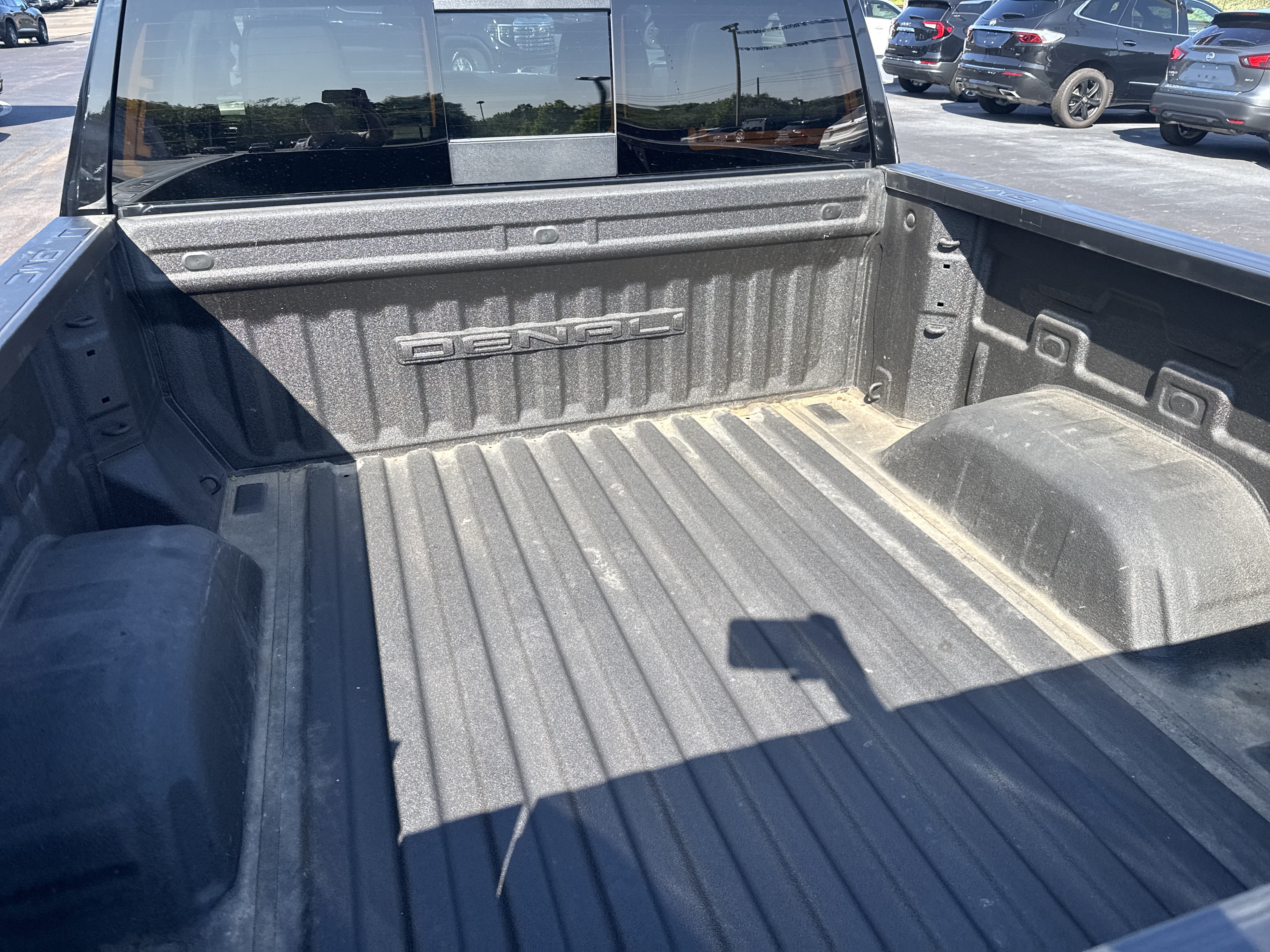 Used 2023 GMC Sierra 1500 Denali AWD/4WD image 5