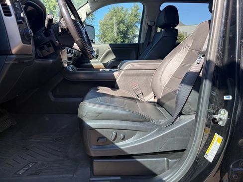 Used 2019 GMC Sierra 2500 Denali w/ Duramax Plus Package AWD/4WD image 8