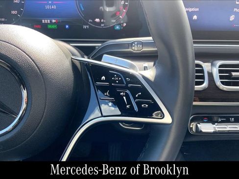 Used 2025 Mercedes-Benz GLE 450e 4MATIC image 25