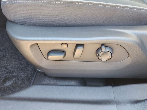 New 2026 Buick Envision Avenir image 18