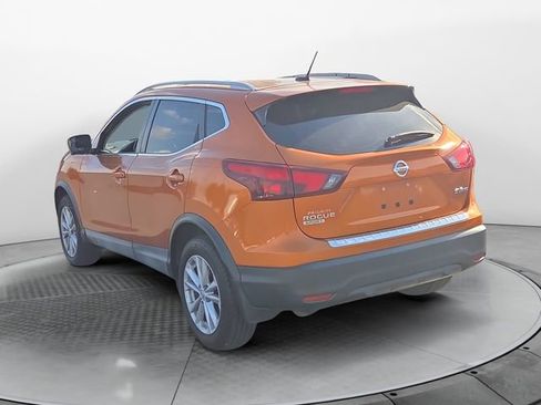Used 2017 Nissan Rogue Sport SV w/ SV Premium Package image 3