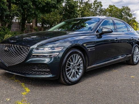 Used 2024 Genesis G80 2.5T image 3