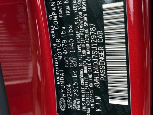 Certified 2025 Hyundai Elantra Limited image 19