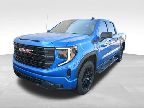 Used 2023 GMC Sierra 1500 Elevation AWD/4WD image 2