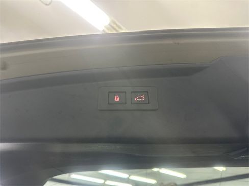 Used 2022 Subaru Outback Wilderness image 20